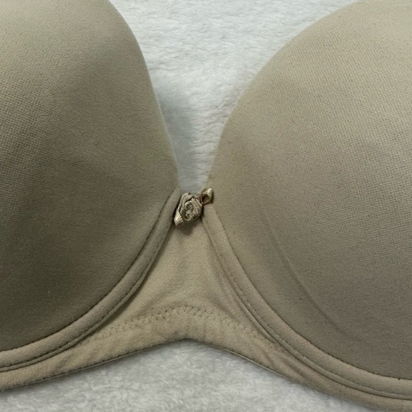 Victoria's Secret Cream Contour Bra Intimates - Picture 3 of 8